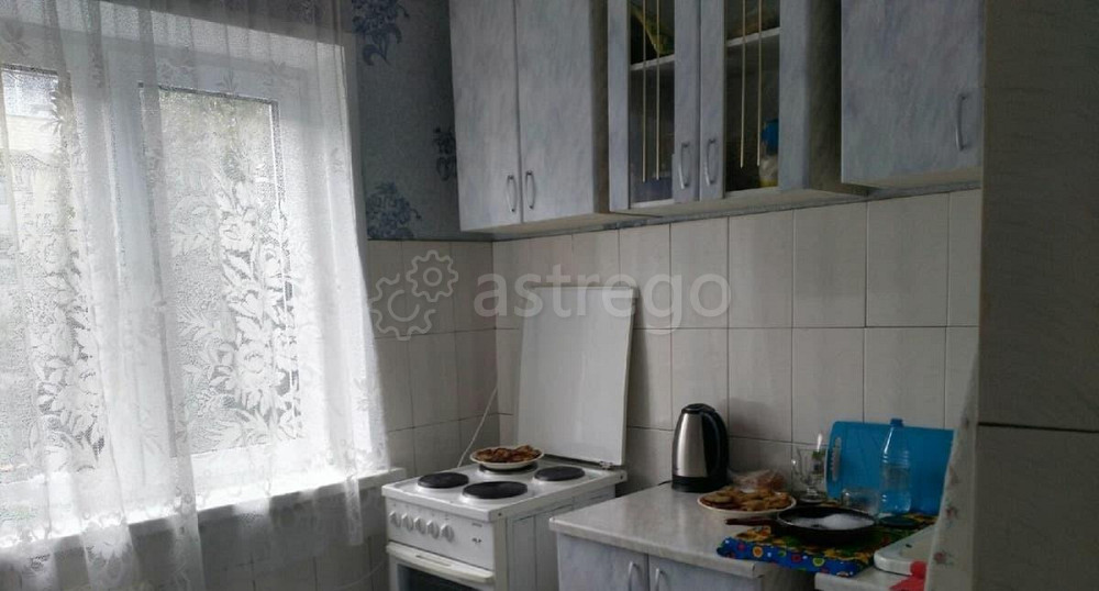 Комната, 48 м2, 2/5 эт. Красноярск - изображение 1