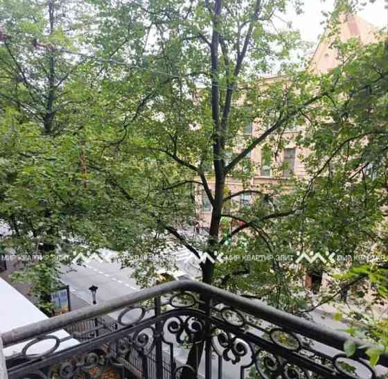 4-комн. квартира, 160.1 м2, 3/6 эт. Санкт-Петербург