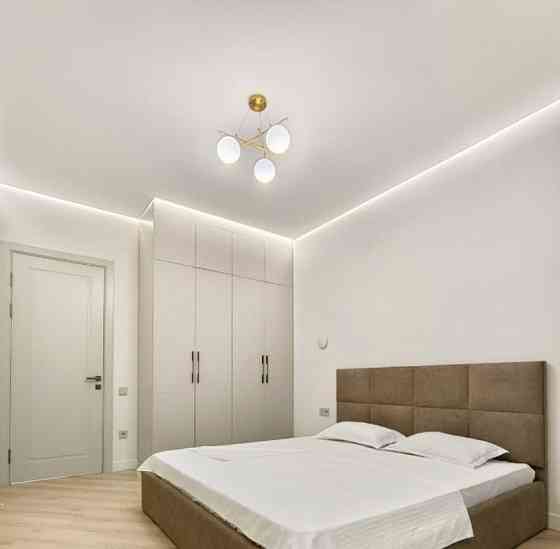 2-комн. квартира, 85 м2, 3/10 эт. Санкт-Петербург