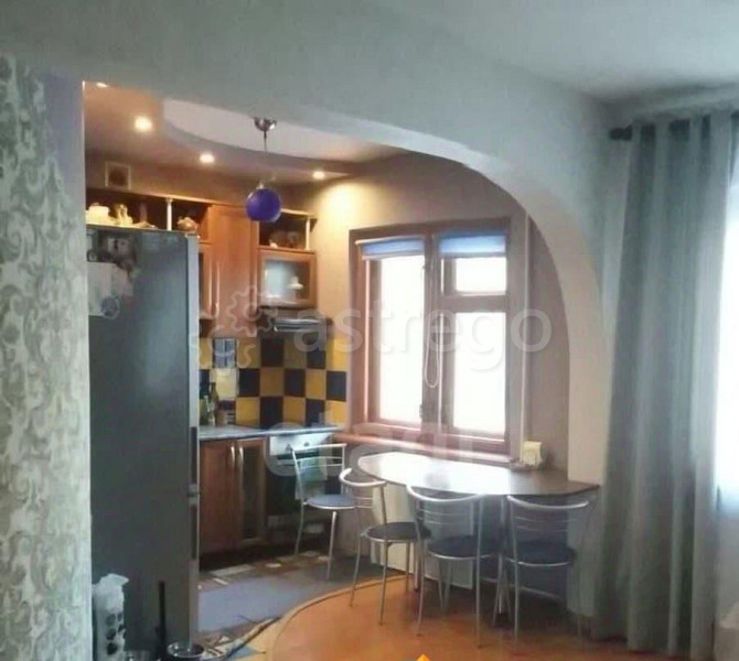 3-комн. квартира, 63.5 м2, 2/5 эт. Бийск - изображение 1