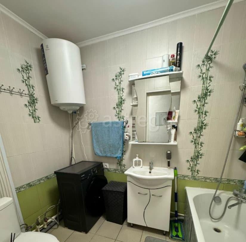 2-комн. квартира, 46 м2, 1/3 эт. Емельяново - изображение 1