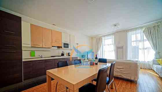 3-комн. квартира, 85 м2, 4/4 эт. Санкт-Петербург