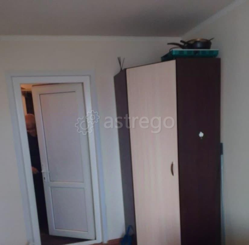 Комната, 12 м2, 5/5 эт. Красноярск - изображение 1