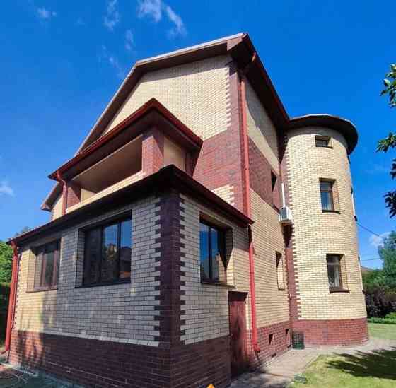 Коттедж, 460 м2, 7.6 сотки, 3 эт. Москва