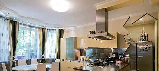 Дом, 351 м2, 7 соток, 4 эт. Москва