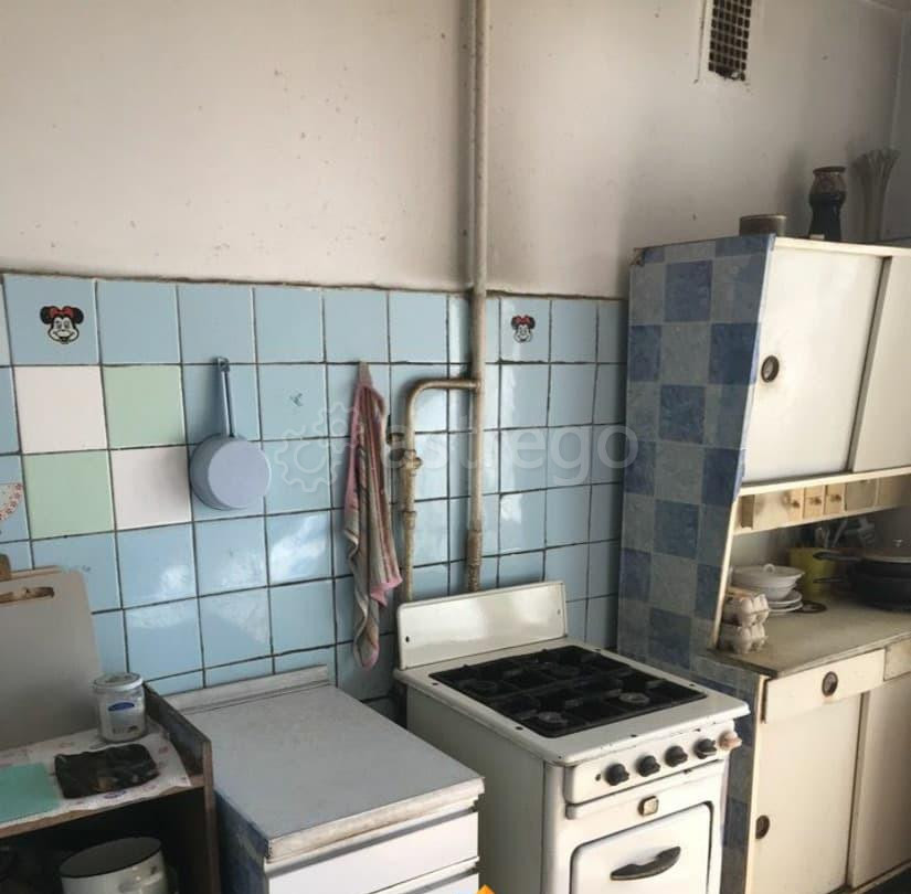 Комната, 62 м2, 8/12 эт. Москва - изображение 1