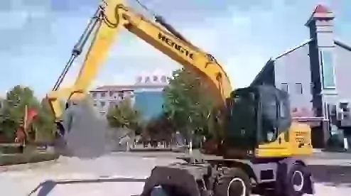 Колесный экскаватор HENGTE HT160W Новосибирск