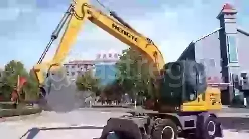 Колесный экскаватор HENGTE HT160W Новосибирск - изображение 1