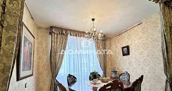 4-комн. квартира, 183.1 м2, 6/10 эт. Санкт-Петербург
