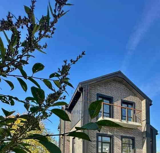 Дом, 136 м2, 4.5 сотки, 2 эт. Апрелевка