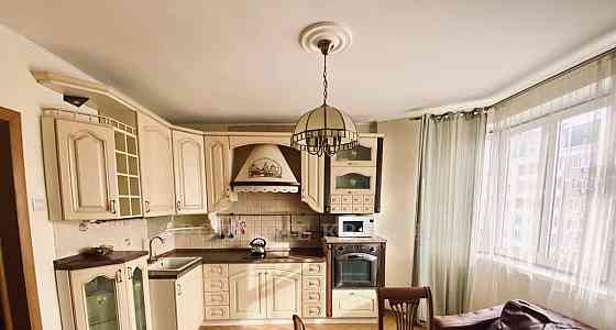 2-комн. квартира, 90 м2, 23/25 эт. Красногорск