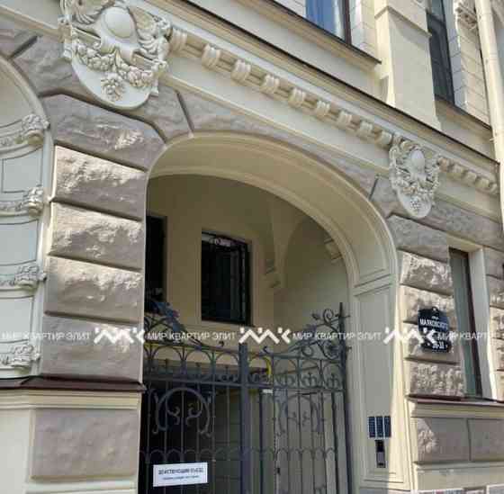 6-комн. квартира, 284 м2, 4/5 эт. Санкт-Петербург