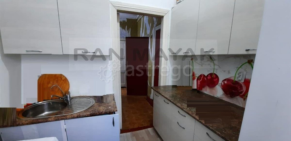 5-комн. квартира, 85 м, 2/2 эт. Майкоп - изображение 1