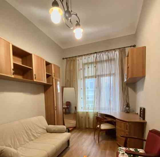 4-комн. квартира, 105 м2, 3/6 эт. Москва
