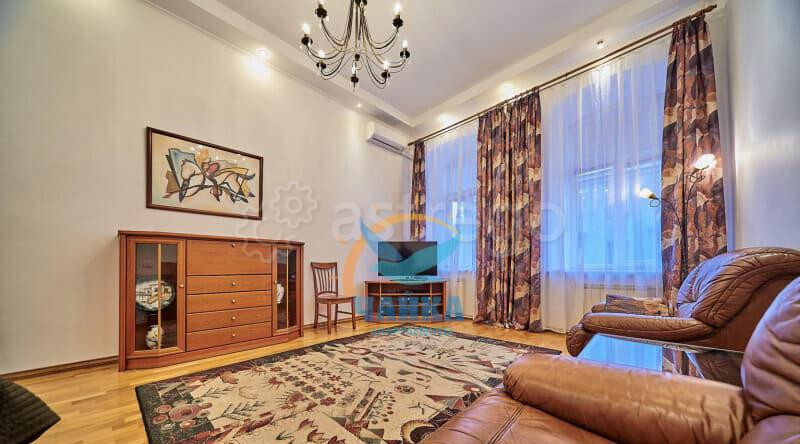 2-комн. квартира, 70 м2, 2/4 эт. Санкт-Петербург - изображение 1