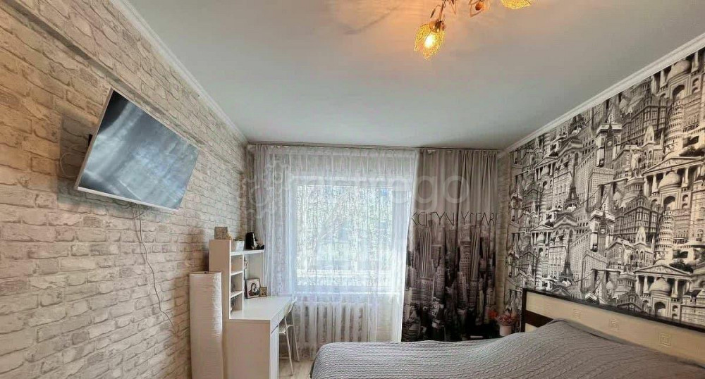 3-комн. квартира, 72 м2, 2/5 эт. Горно-Алтайск - изображение 1