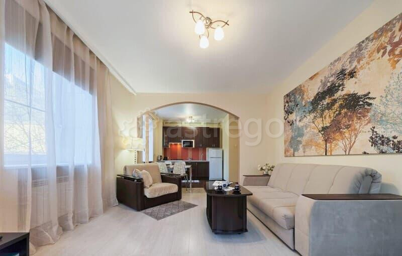 3-комн. квартира, 68 м2, 2/5 эт. Санкт-Петербург - изображение 2
