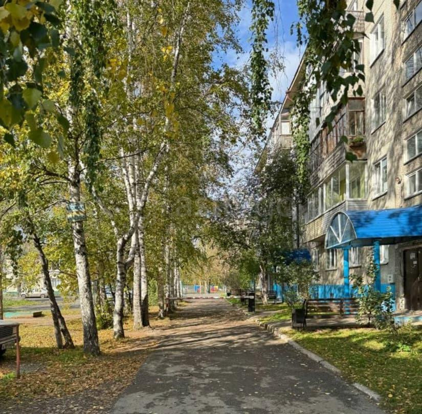 2-комн. квартира, 48 м2, 1/5 эт. Назарово - изображение 2