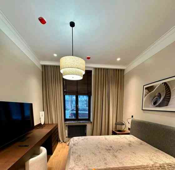 3-комн. квартира, 85 м2, 1/4 эт. Москва