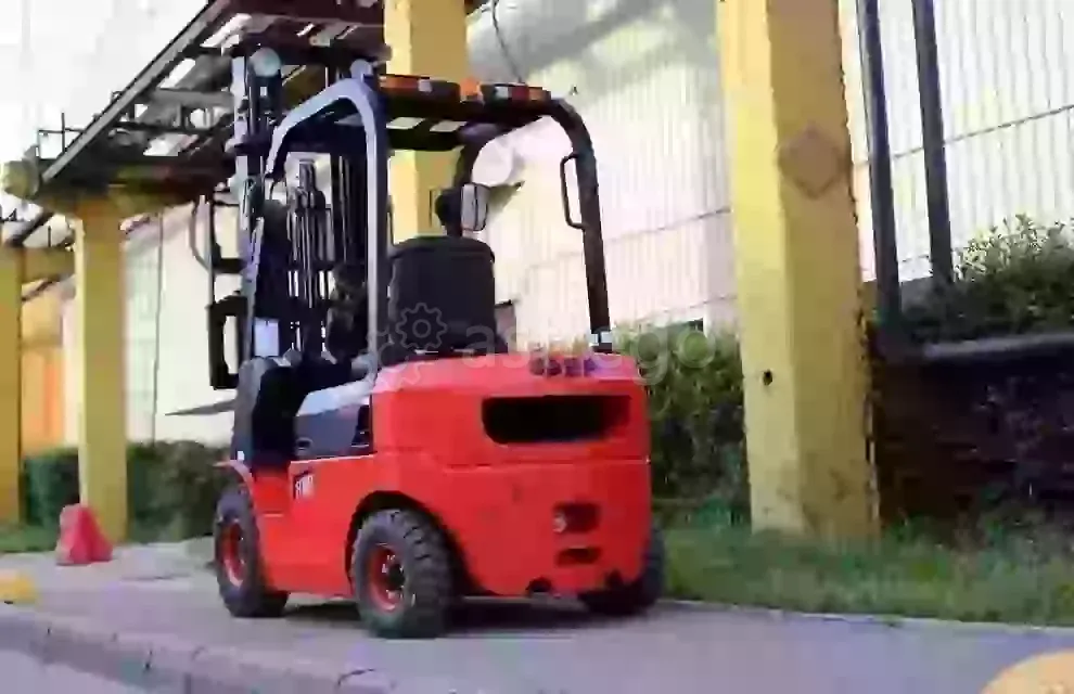 Погрузчик вилочный газ / бензиновый EP CAYMAN CPCD 1.5/1.8T8 Cayrus Ростов-на-Дону - изображение 1