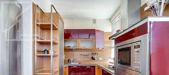 2-комн. квартира, 70 м2, 6/7 эт. Москва