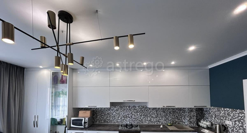 3-комн. квартира, 95 м2, 7/10 эт. Астрахань - изображение 1