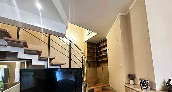 4-комн. квартира, 143 м2, 7/7 эт. Санкт-Петербург