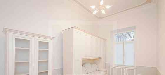 4-комн. квартира, 150 м2, 2/7 эт. Москва