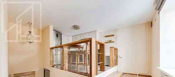 3-комн. квартира, 150 м2, 3/3 эт. Москва