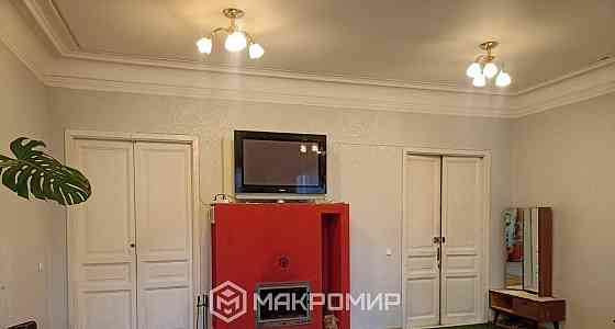 6-комн. квартира, 230.2 м2, 2/4 эт. Санкт-Петербург