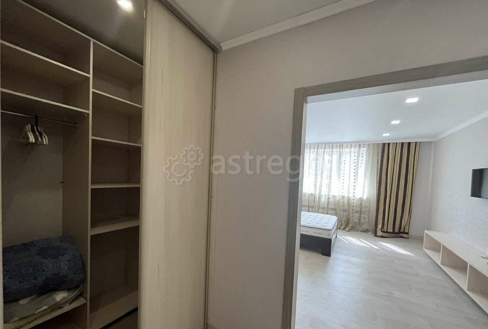 1-комн. квартира, 54 м2, 9/9 эт. Старый Оскол - изображение 3