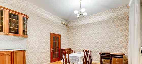 3-комн. квартира, 104 м2, 2/5 эт. Санкт-Петербург