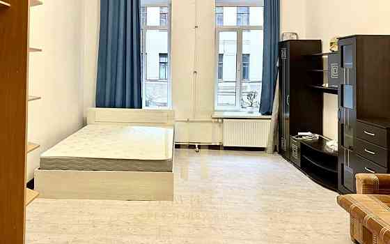 Комната, 27.7 м2, 2/6 эт. Санкт-Петербург