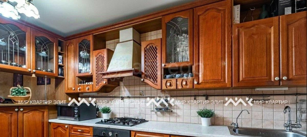 3-комн. квартира, 121 м2, 2/6 эт. Санкт-Петербург - изображение 2