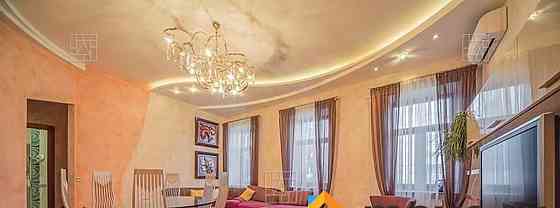 5-комн. квартира, 130 м2, 3/5 эт. Москва