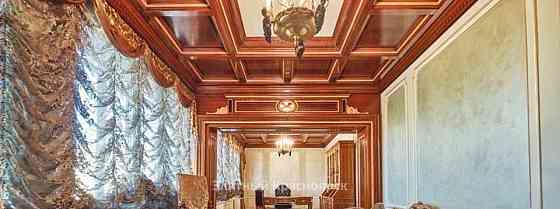 5-комн. квартира, 277 м2, 2/8 эт. Красноярск