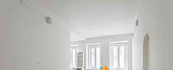 6-комн. квартира, 220 м2, 3/7 эт. Москва