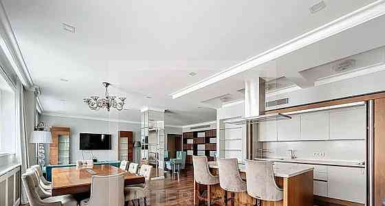 3-комн. квартира, 170 м2, 3/11 эт. Москва