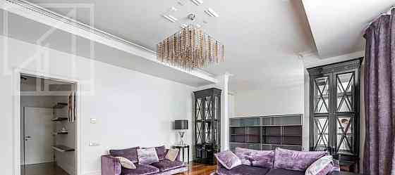 3-комн. квартира, 145 м2, 2/6 эт. Москва