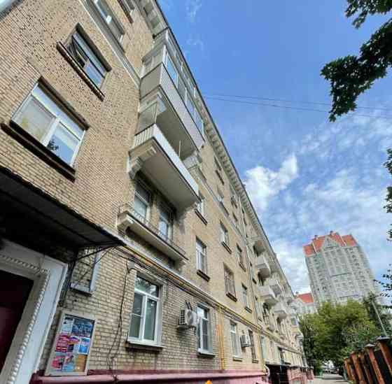 Комната, 19 м2, 1/5 эт. Москва