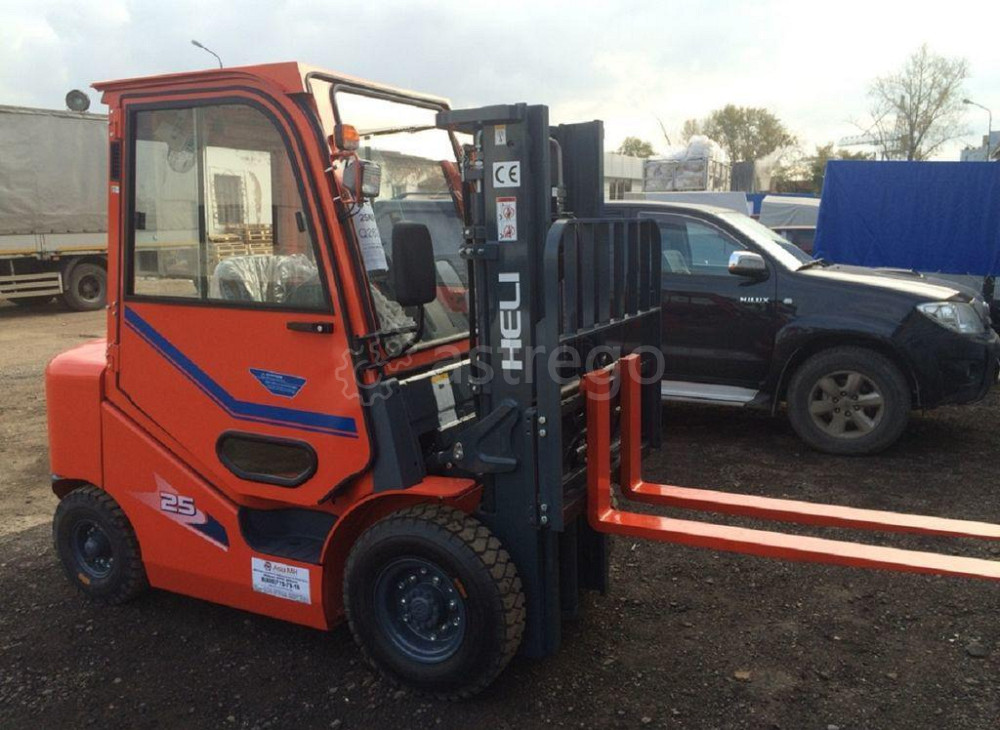 Автопогрузчик HELI CPCD25 с Японским двигателем ISUZU Уфа - изображение 1