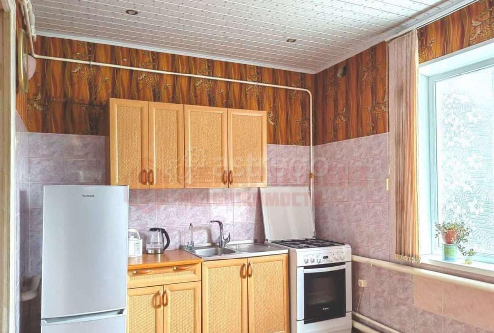 3-комн. квартира, 70.3 м2, 1/2 эт. Астрахань - изображение 1