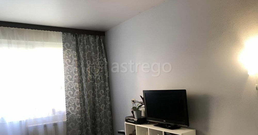 Комната, 18 м2, 1/9 эт. Санкт-Петербург - изображение 1