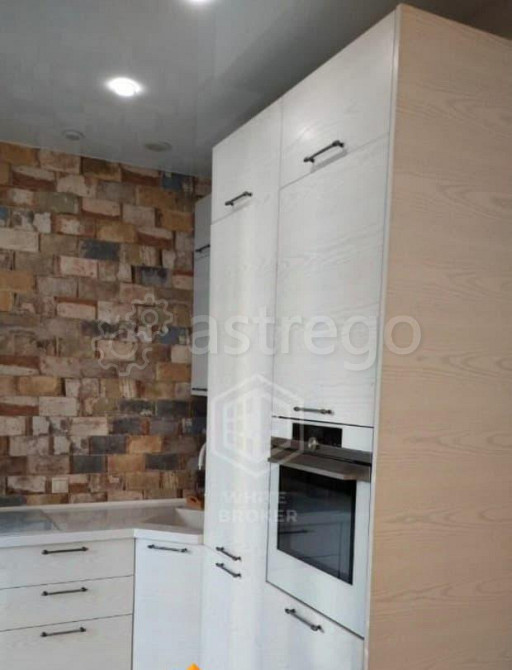 Студия, 30 м2, 2/7 эт. Москва - изображение 1