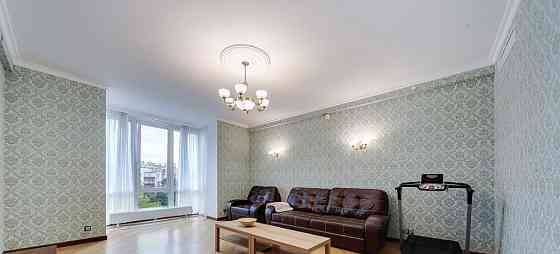 3-комн. квартира, 140 м2, 5/37 эт. Москва