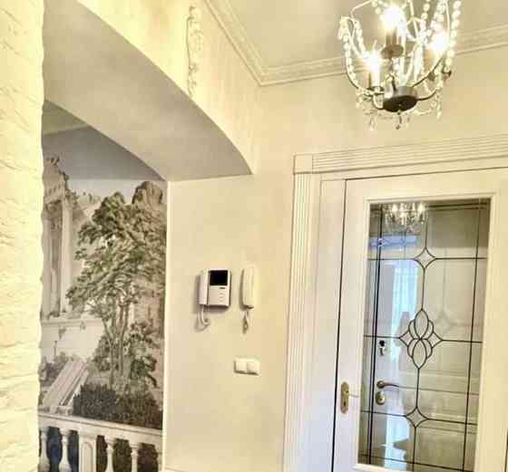 3-комн. квартира, 90 м2, 4/5 эт. Санкт-Петербург