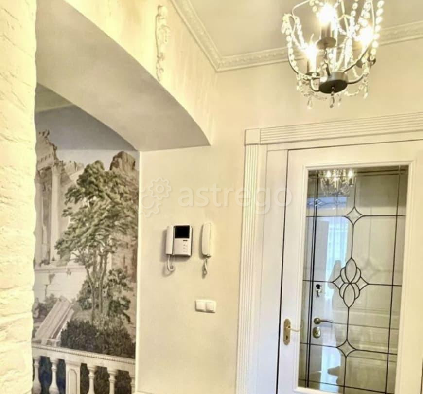 3-комн. квартира, 90 м2, 4/5 эт. Санкт-Петербург - изображение 2