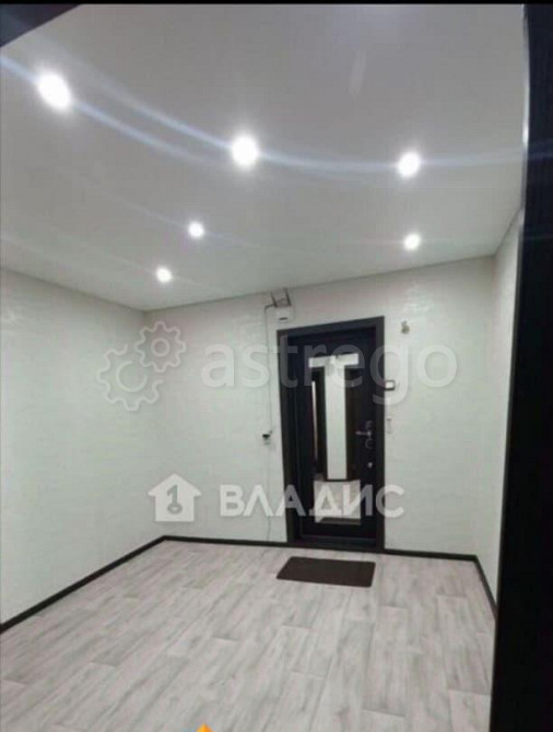 3-комн. квартира, 70.4 м2, 1/5 эт. Бийск - изображение 1