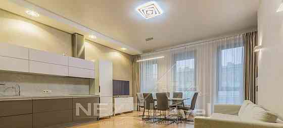 3-комн. квартира, 130 м2, 2/8 эт. Санкт-Петербург