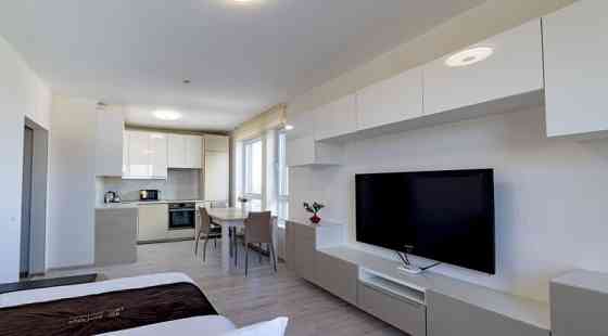 1-комн. квартира, 38 м2, 21/21 эт. Москва